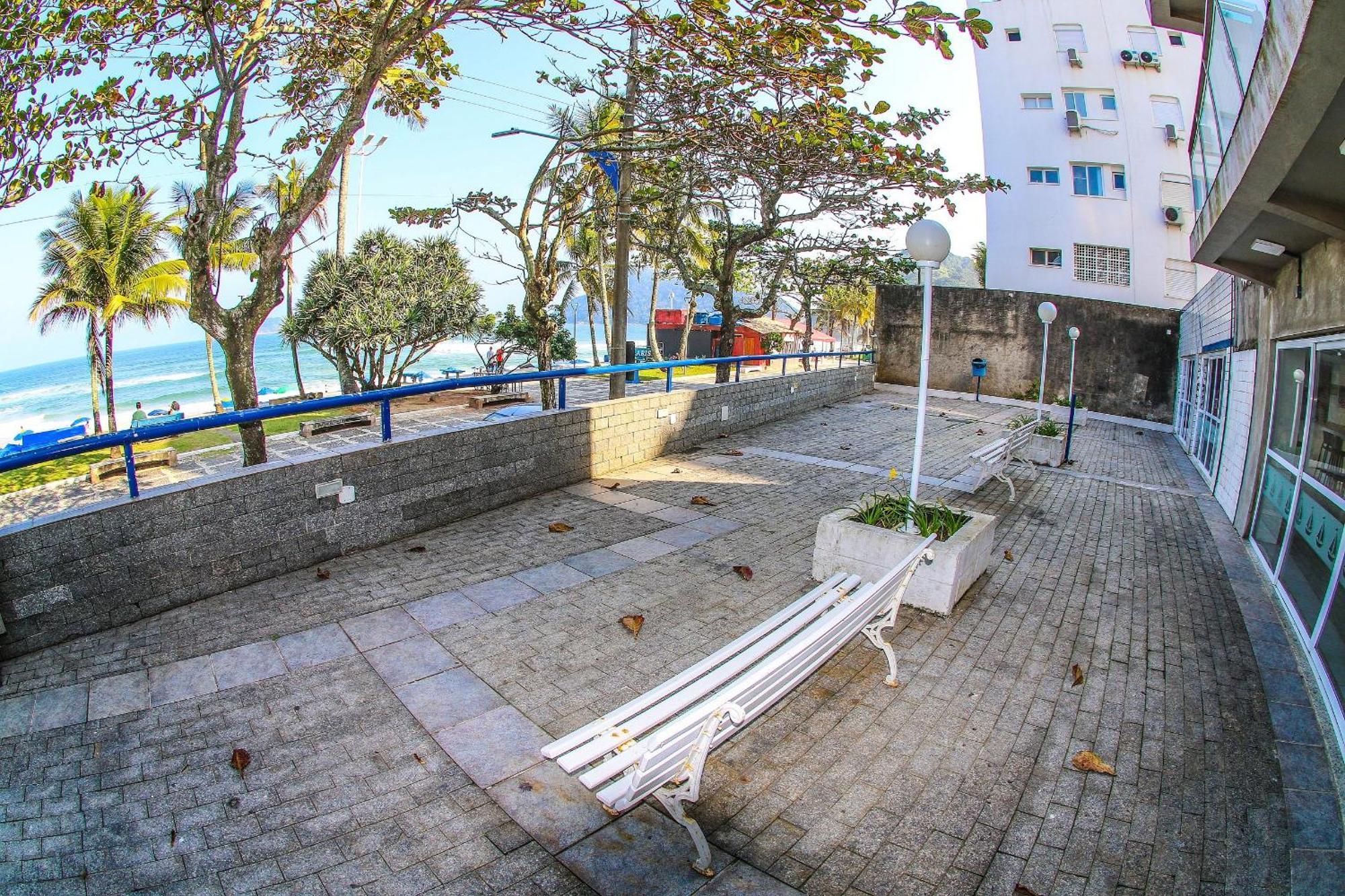 5E-Pe Na Areia Da Praia Do Tombo, 2 Quartos, Ar Cond, 2 Banheiros,2 Vagas+Roupas De Cama Гуаружа Екстер'єр фото